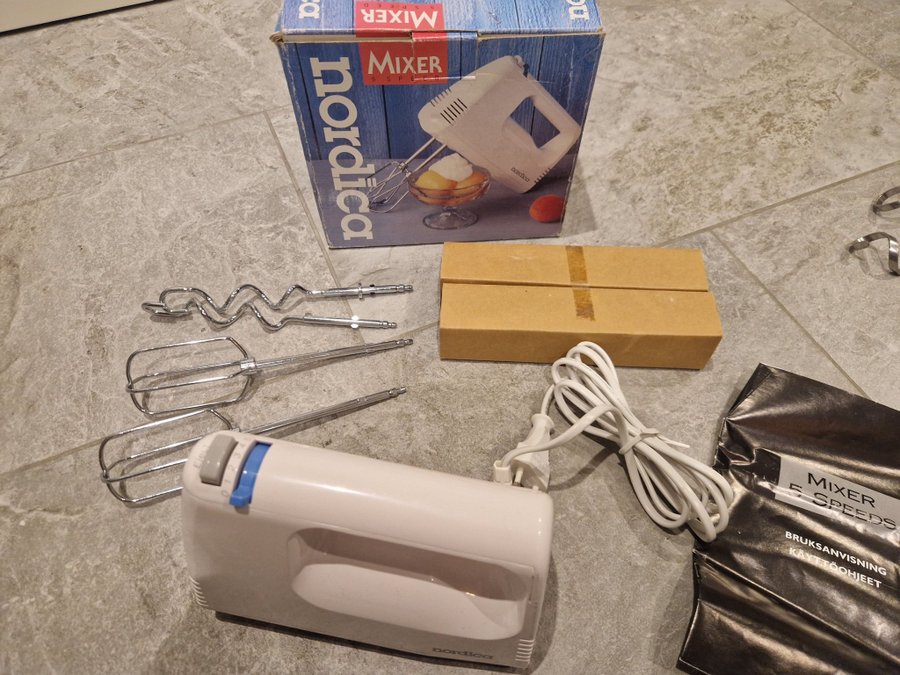 Handmixer Nordica  Philips