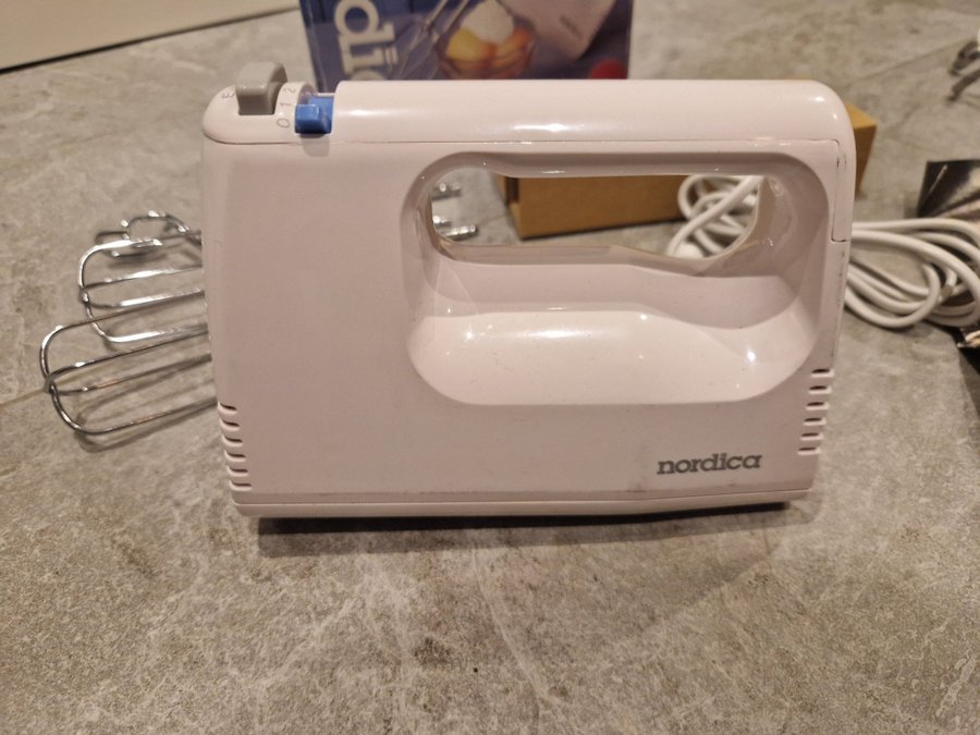 Handmixer Nordica  Philips