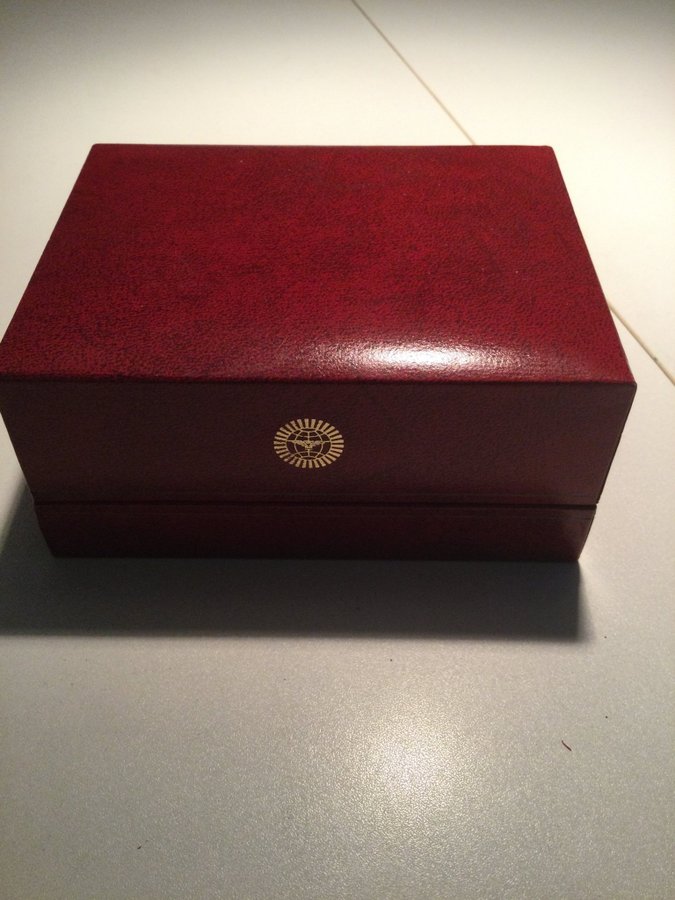 Vintage Rare Ask fodral etui box case till Longines armbandsur fr nedlagd butik