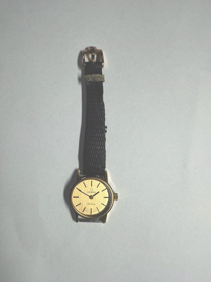 Omega Genève Damklocka