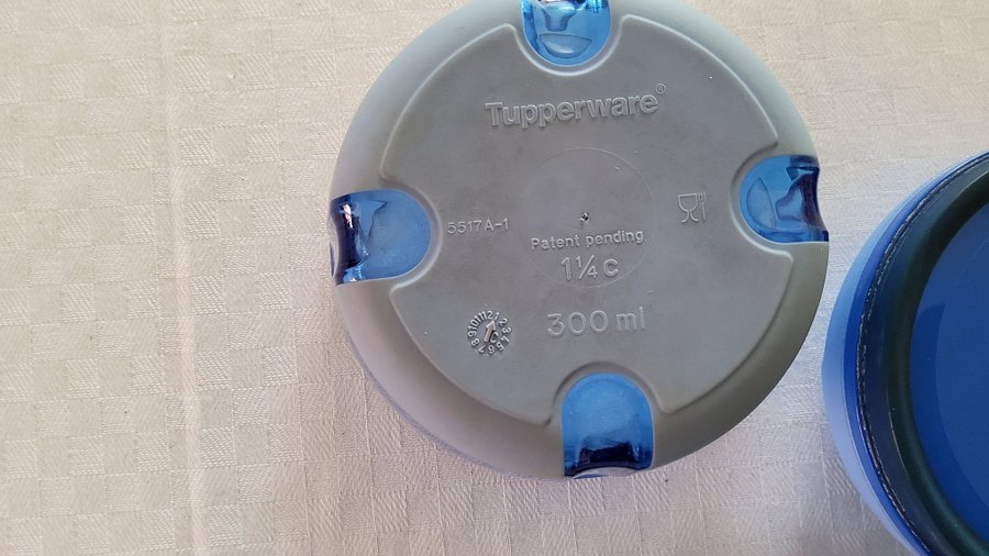 Tupperware örthackare i beg skick!