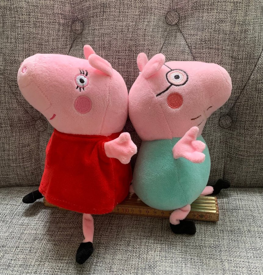 Peppa pig Greta gris mamma pappa gosedjur mjukisdjur