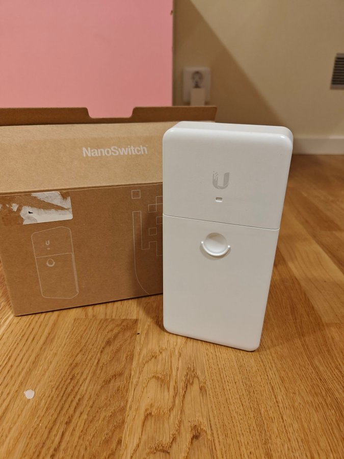 Ubiquiti UniFi NanoSwitch