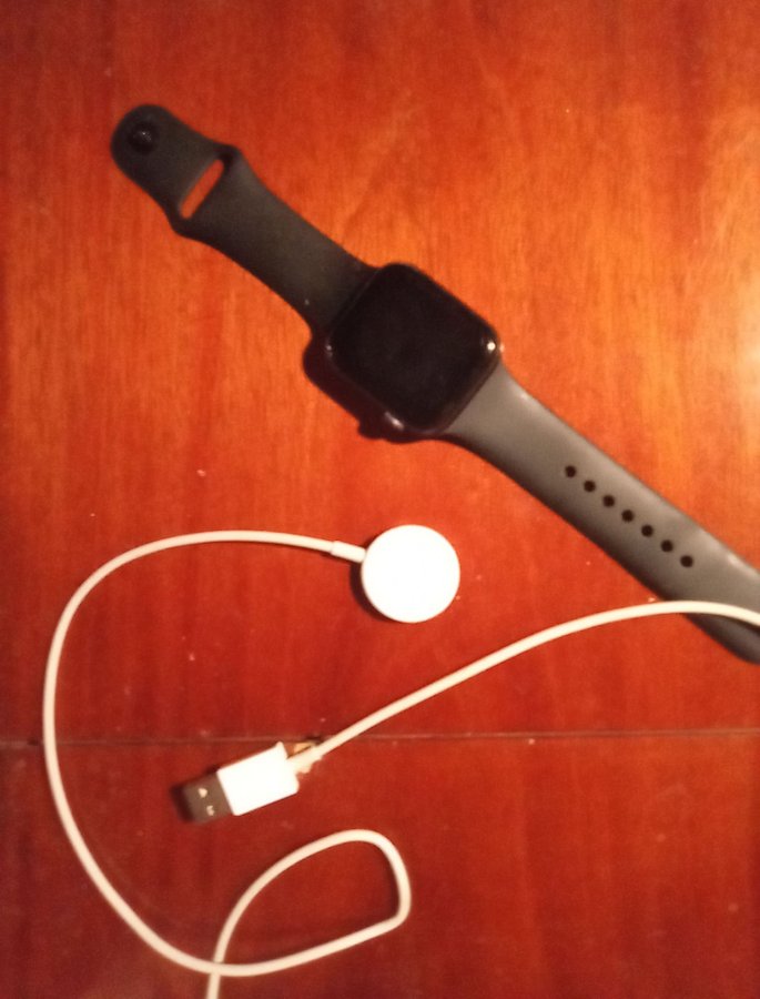 Apple Watch A2352