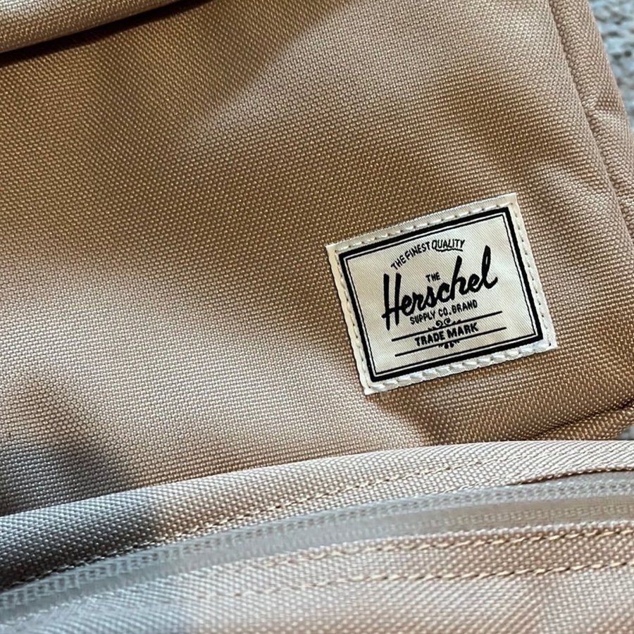 Herschel travel kit neccessärer 2 st