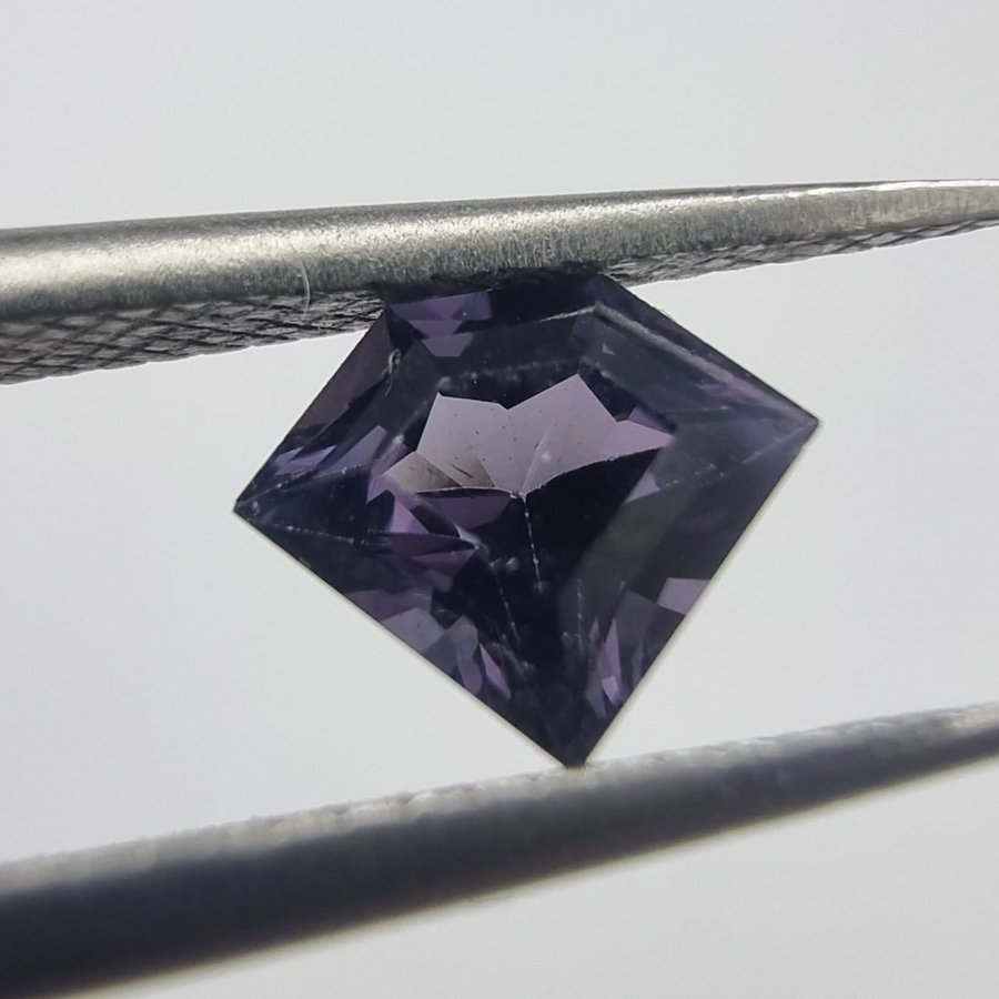 Indigo-Violet Spinel