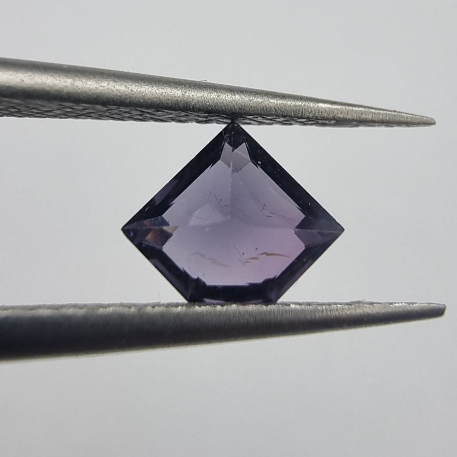 Indigo-Violet Spinel