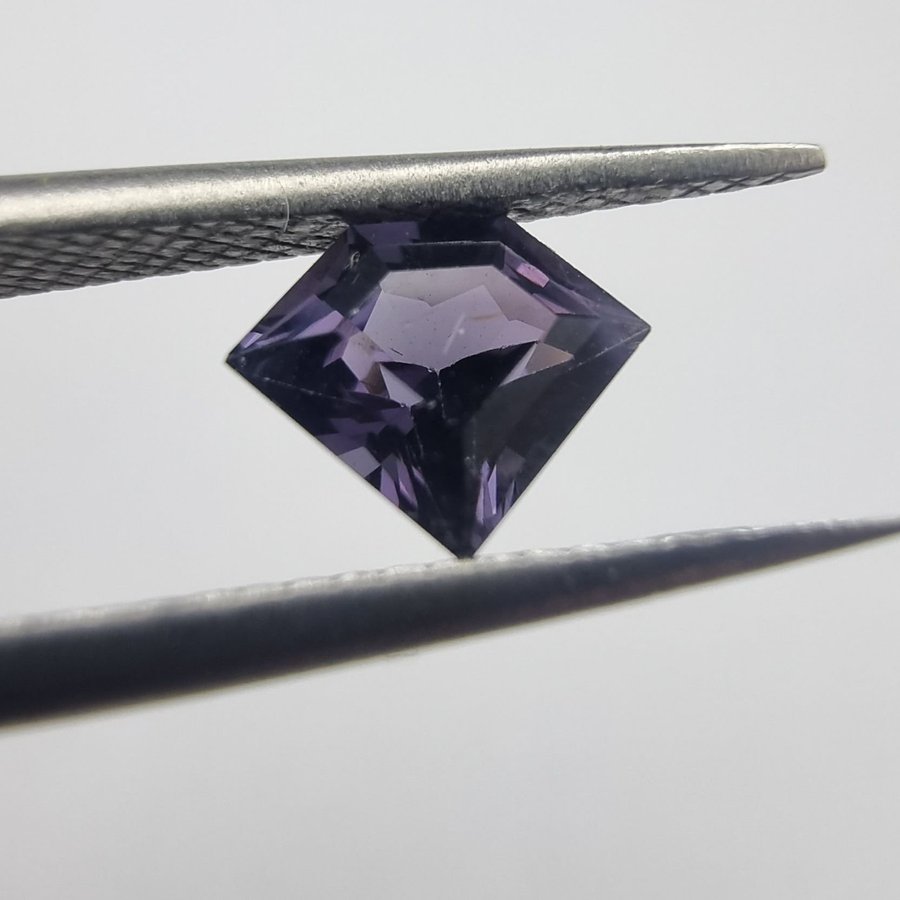 Indigo-Violet Spinel