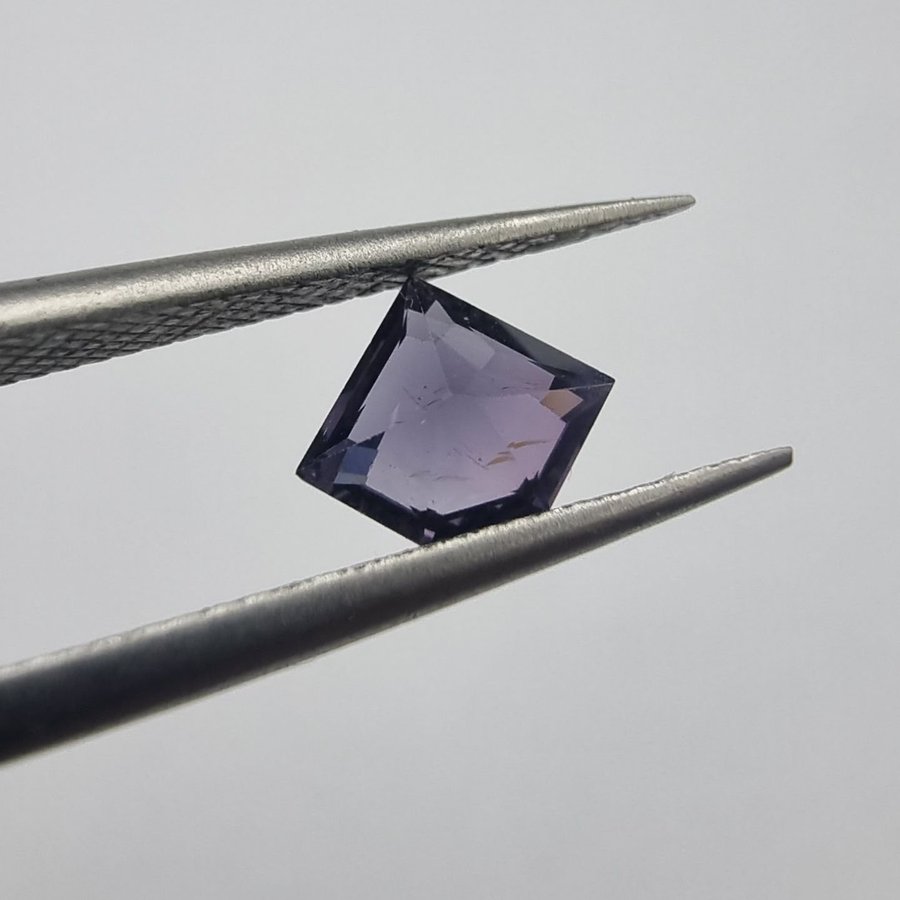 Indigo-Violet Spinel