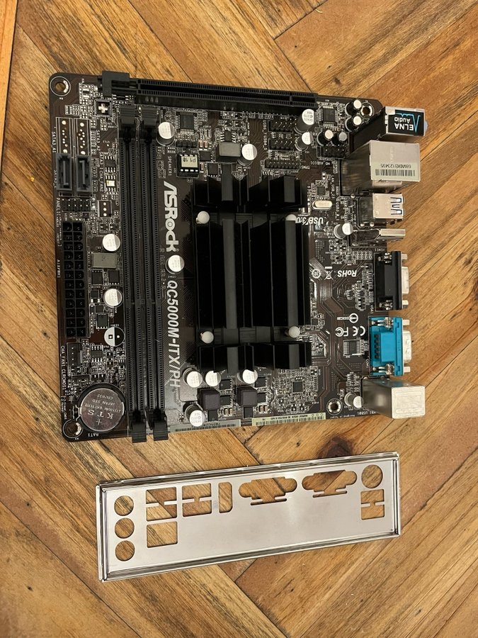 ASRock QC5000M-ITX/PH moderkort onboard CPU