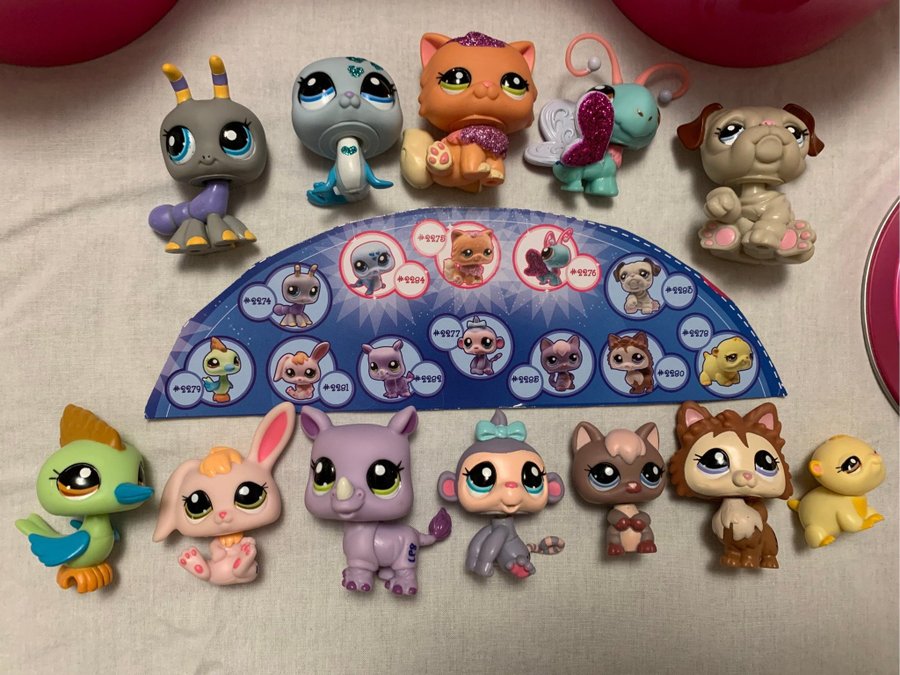 LPS Littlest Pet Shop nr 34309 Collector's Edition Tin (Bone-Shaped Pink) 2011