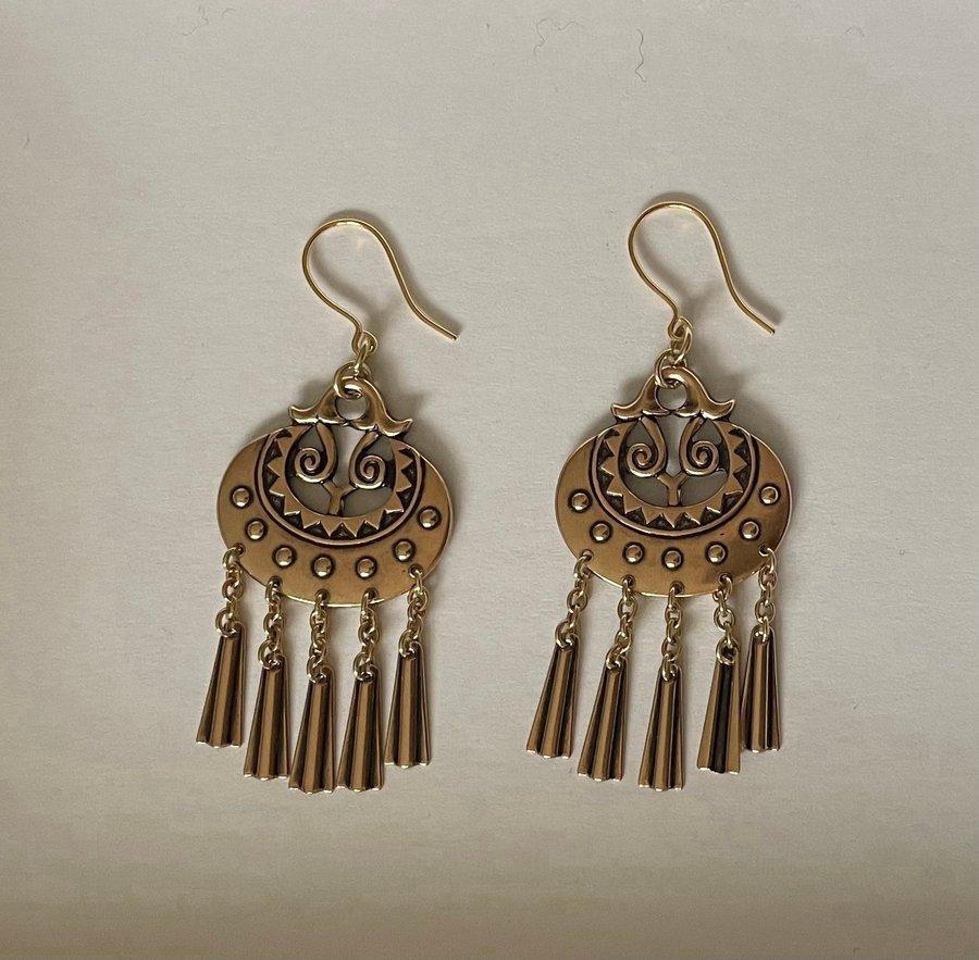 Kalevala Moon Goddess (Kuutar / Mångudinnan) earrings