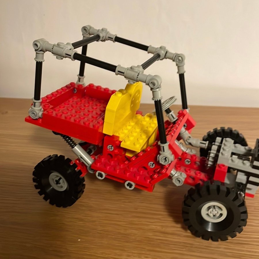 Lego technic 8845 Dune Buggy