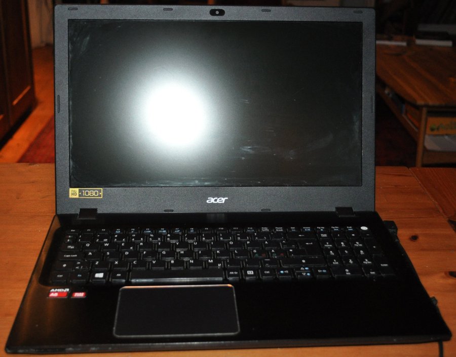 ACER Aspire F5-521 Laptop, Uppgraderad till 8 Gb RAM, 15"