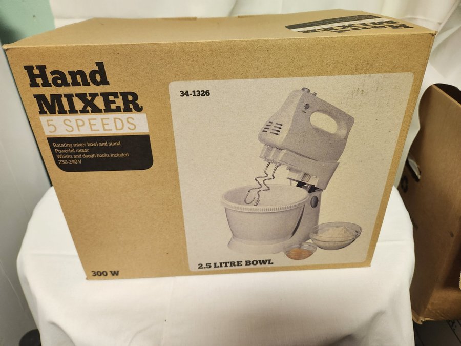 Handmixer 5 hastigheter utrop 49 helt ny