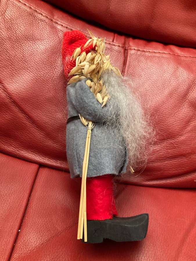 Retro tomte med halmstrå hemslöjd 25 cm hög