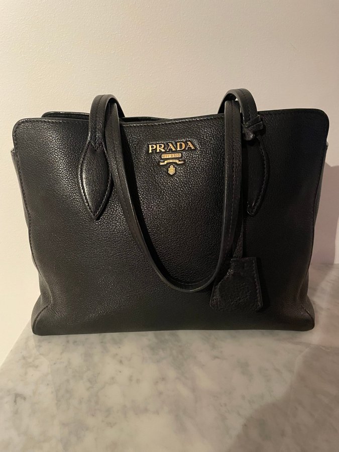 PRADA Open Tote Vitello Daino Medium handbag Black w/Gold