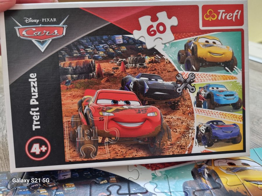 Cars/ bilar pussel 60 pcs