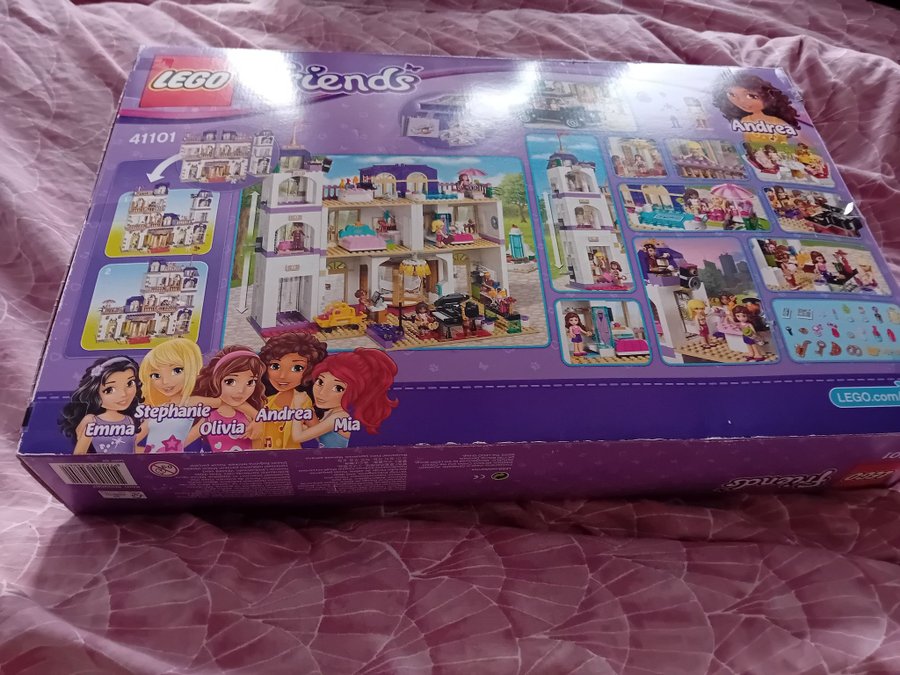 LEGO Friends 41101 - Heartlake City Resort