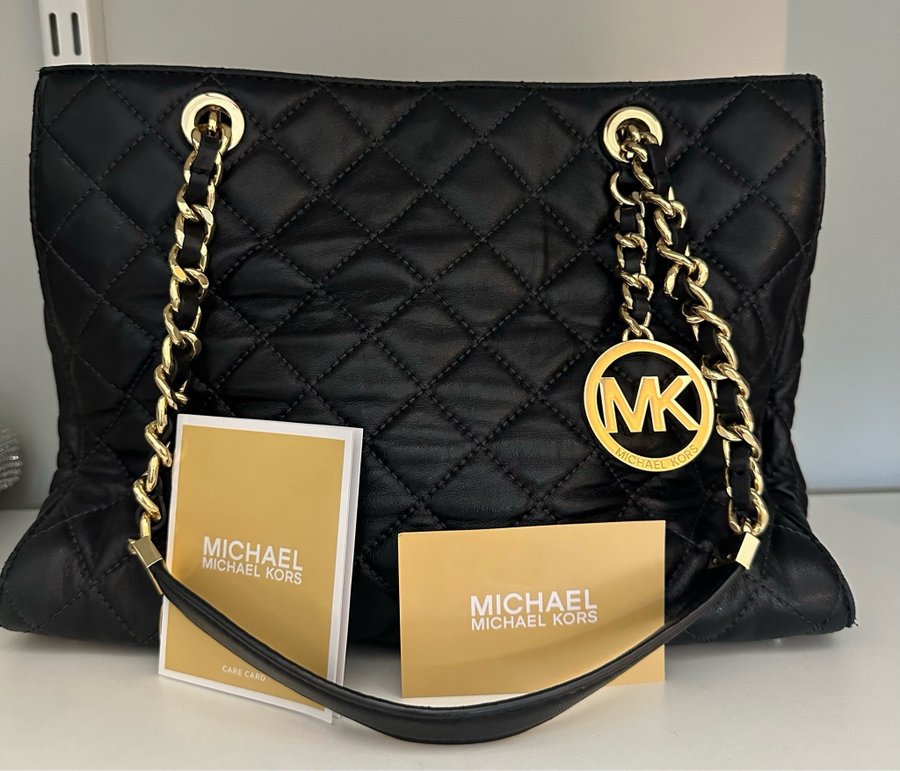 Michael kors väska