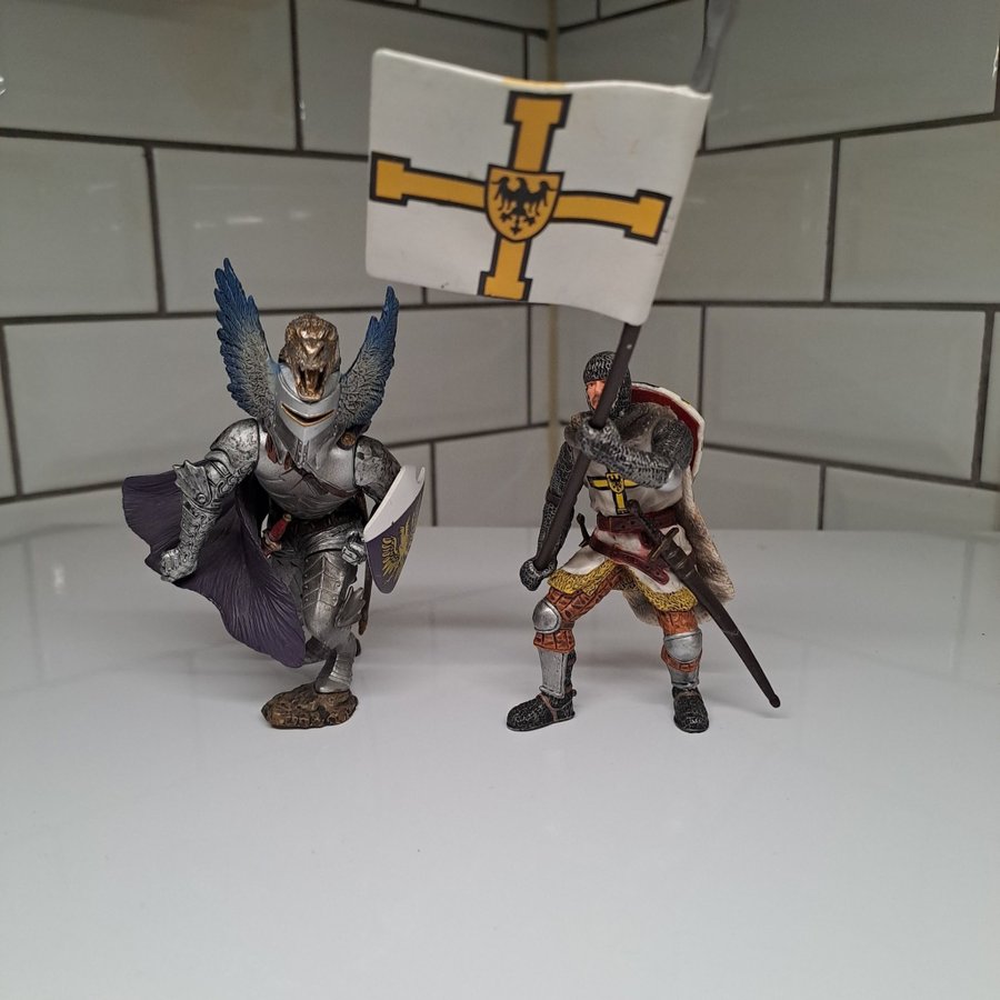 Warrios of the world, 2 figurer