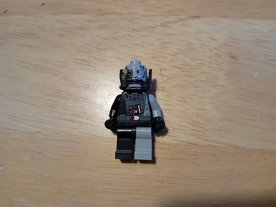 Darth Vader (Battle Damaged) - sw0180