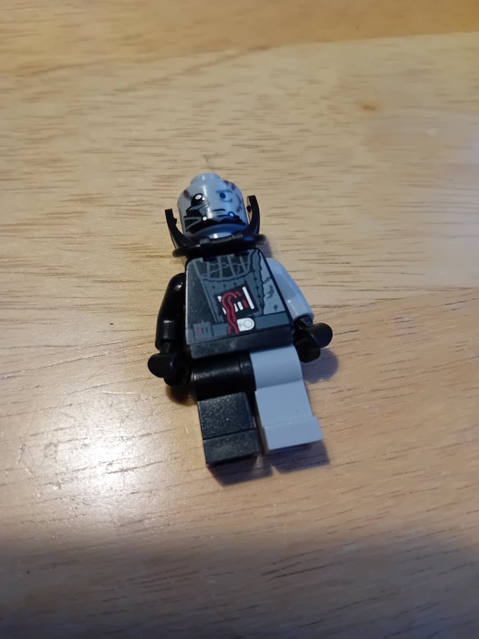 Darth Vader (Battle Damaged) - sw0180