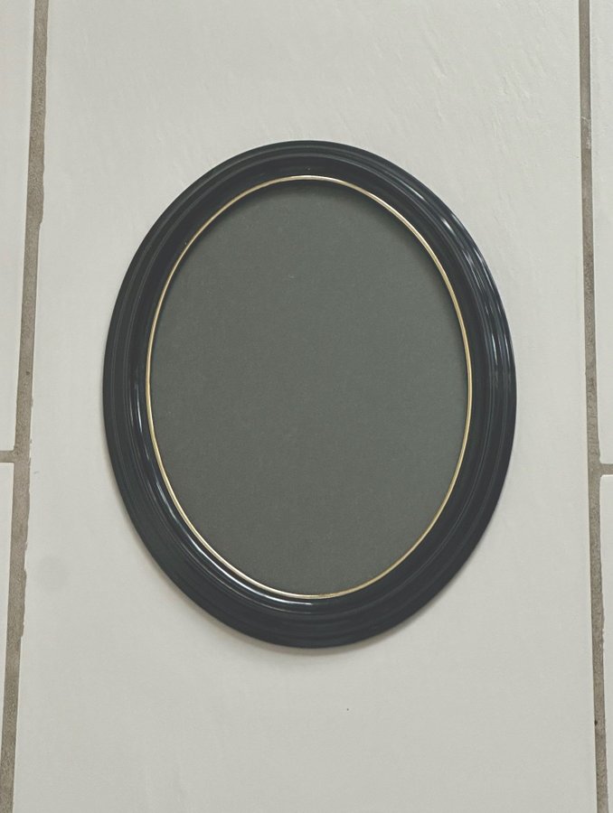 Svart Oval Fotoram Ram Bildram med Glas 28*22 cm