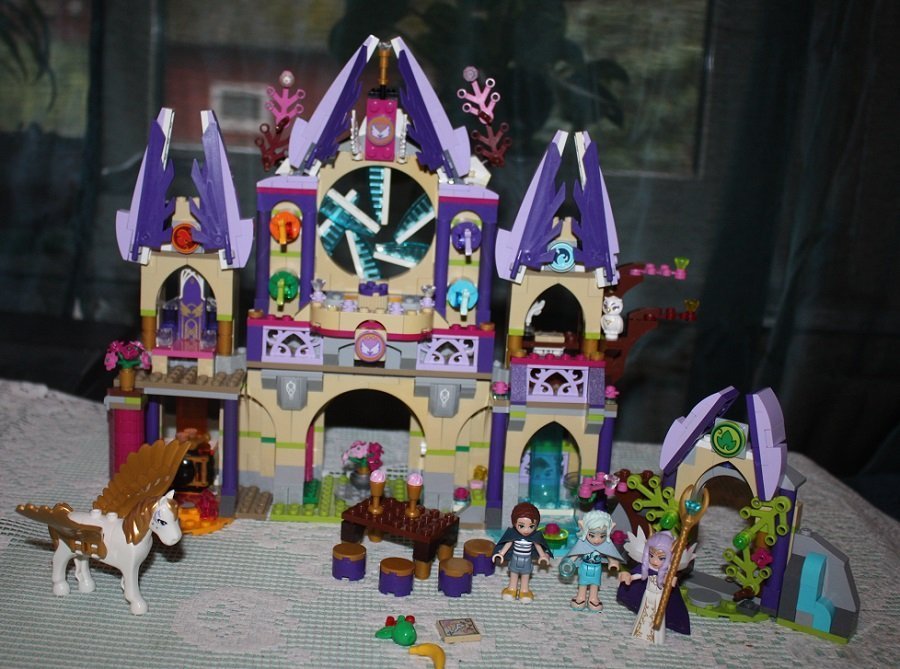 Lego Elves 41078 skyras mystiska lufftslott