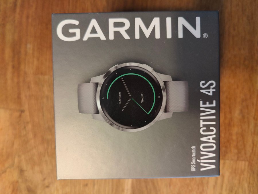 Garmin Vivoactive 4S Smartwatch