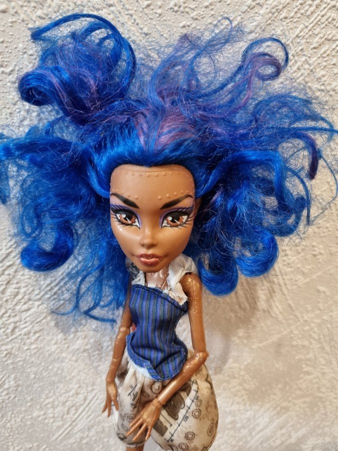 Rebecca Steam, Monster High, Docka