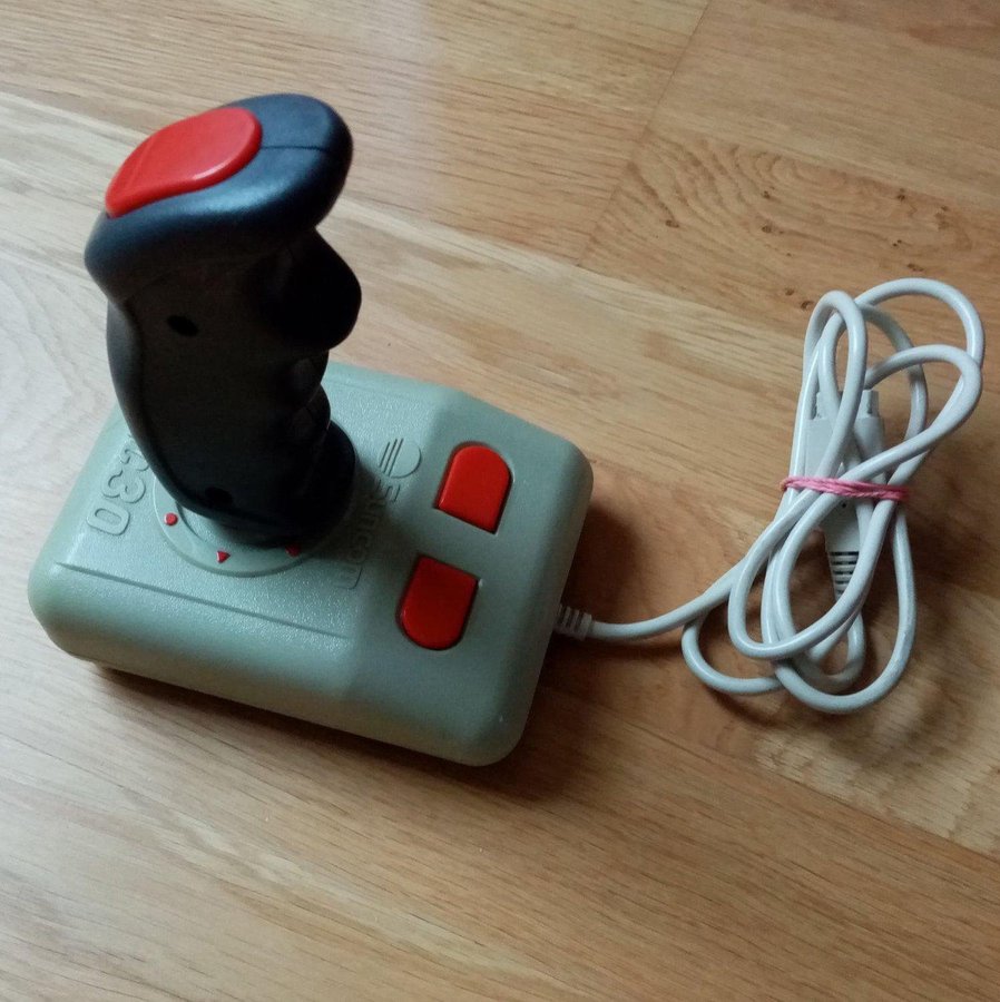 Tac 50 - Suncom - Joystick [Made in Taiwan] - Commodore 64/Amiga/Spectrum/Atari