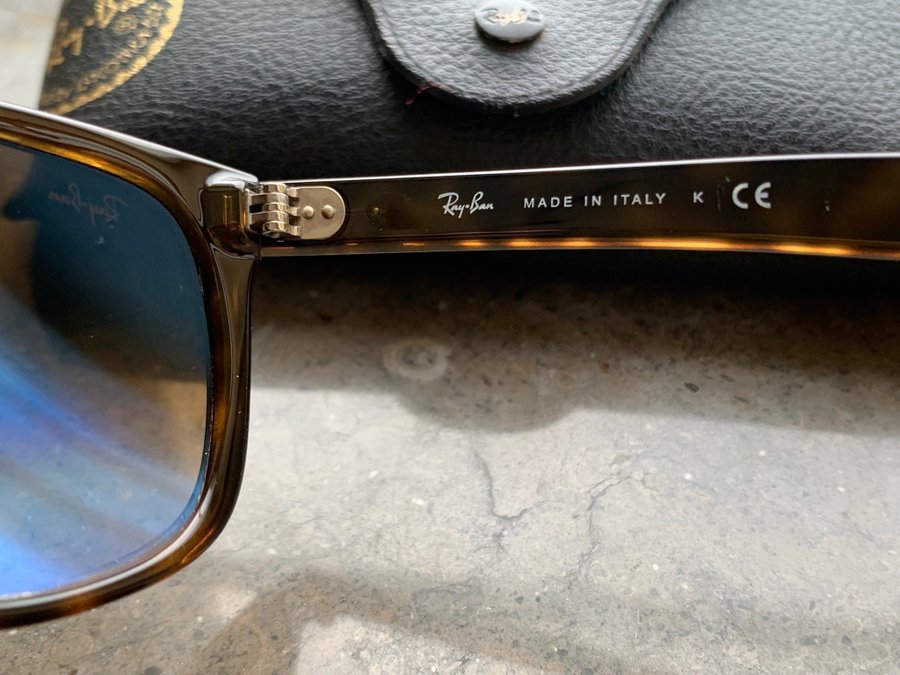 Ray-Ban Solglasögon RB4181 710/51 2N