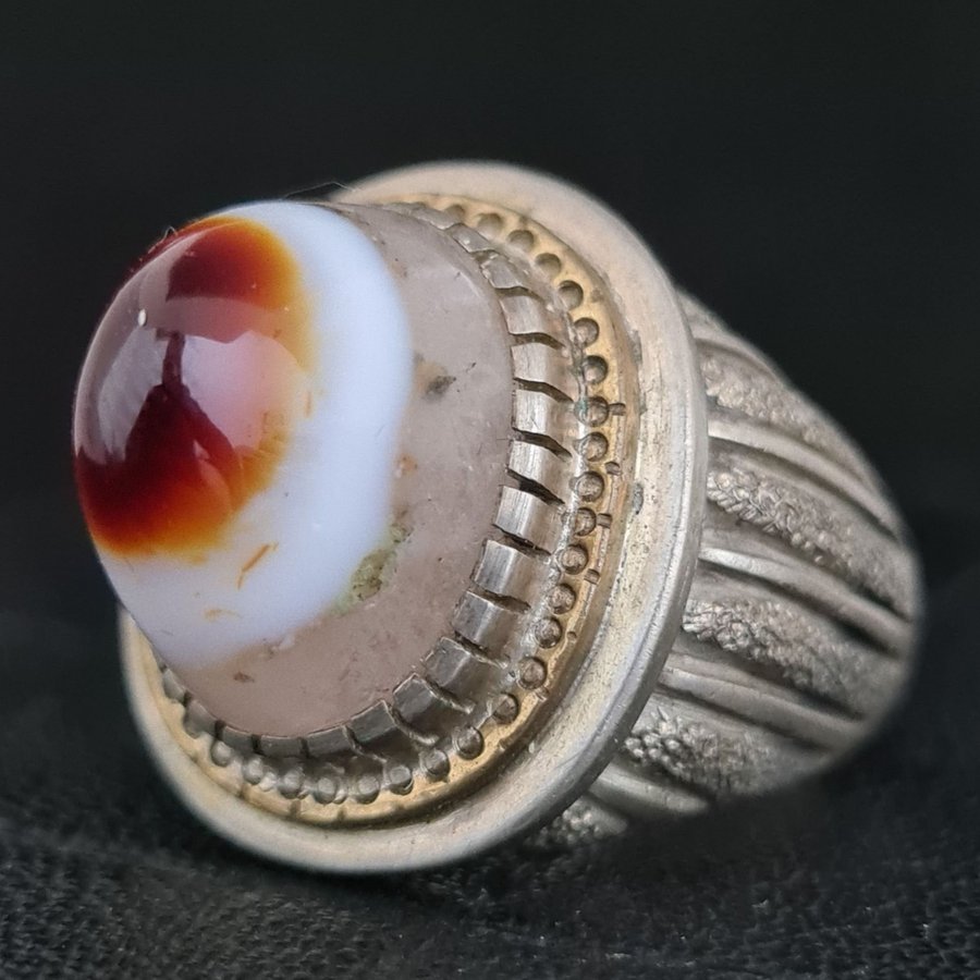 OVANLIGT DESIGN VINTAGE RING HANDGJORD, KRAFTIGT, ÄKTA SILVER, ÄKTA AGAT STEN