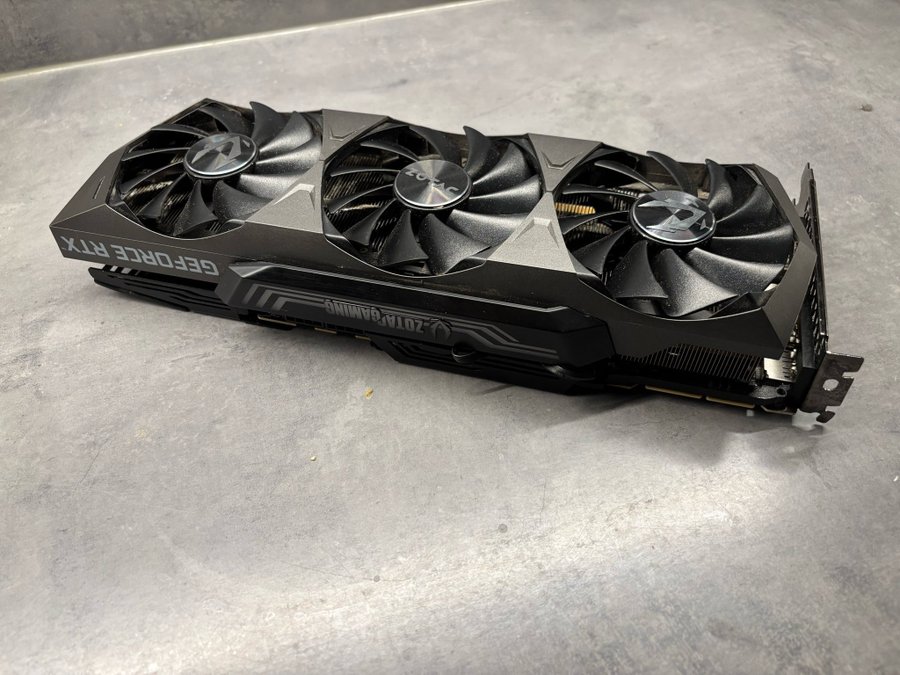 Zotac GeForce RTX 3090 Trinity 24 GB / Defekt