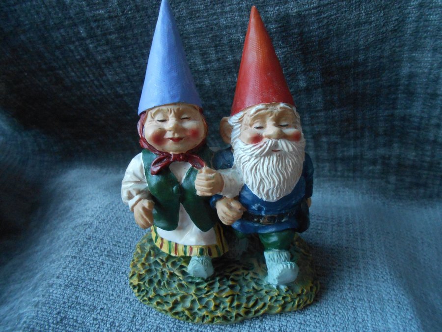 Gnomes/ Tomte par/ Rien Poortvliet AAAAAA International Co. Ltd