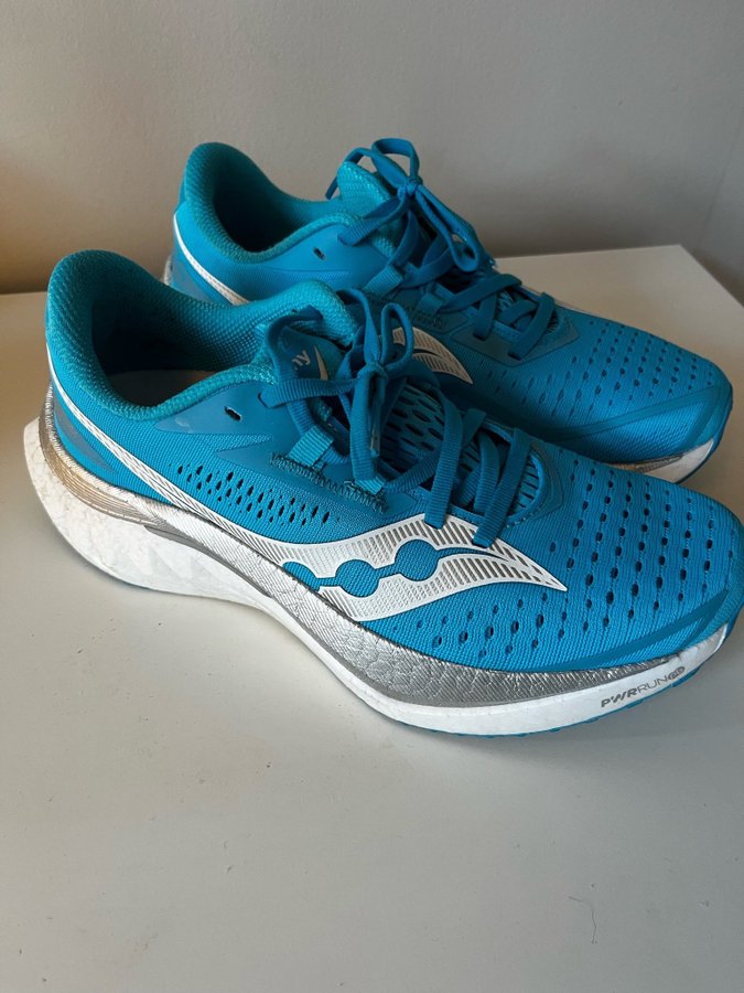 Saucony PWRRUN+ 4 Löparskor Blå Storlek 40