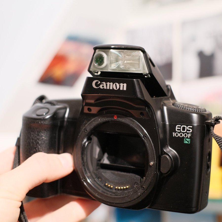 Canon EOS 1000FN