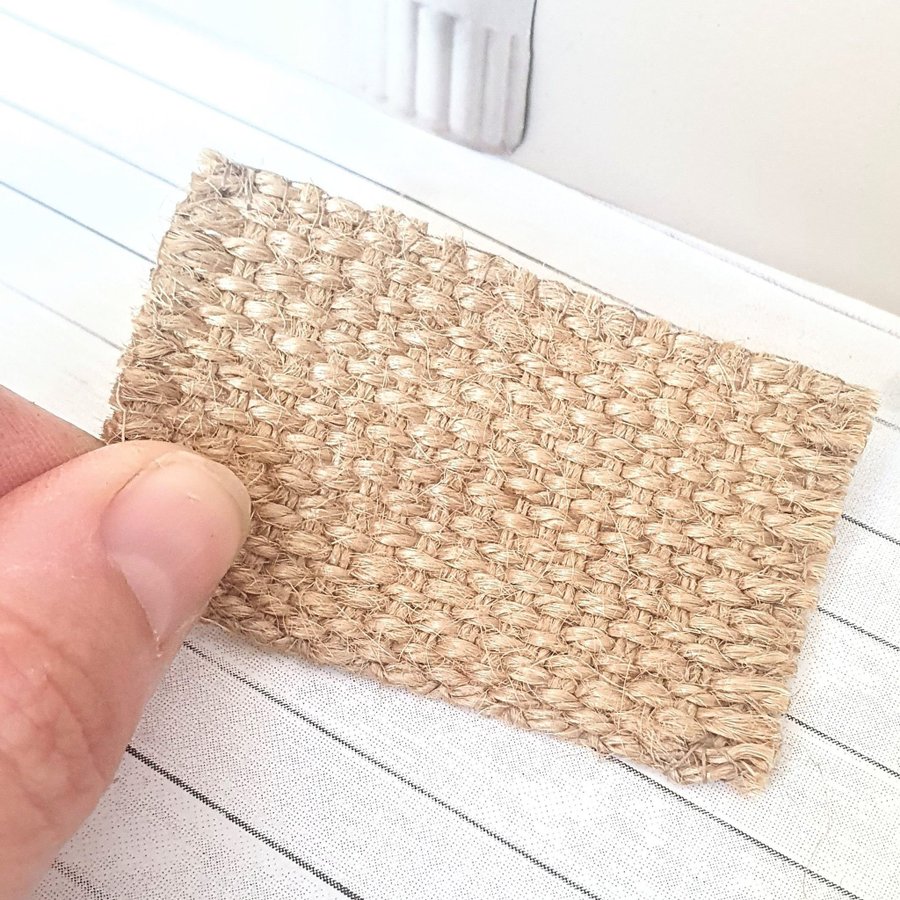 Sisal / jute dörrmatta hallmatta liten matta natur beige brun vävd handsydd mod