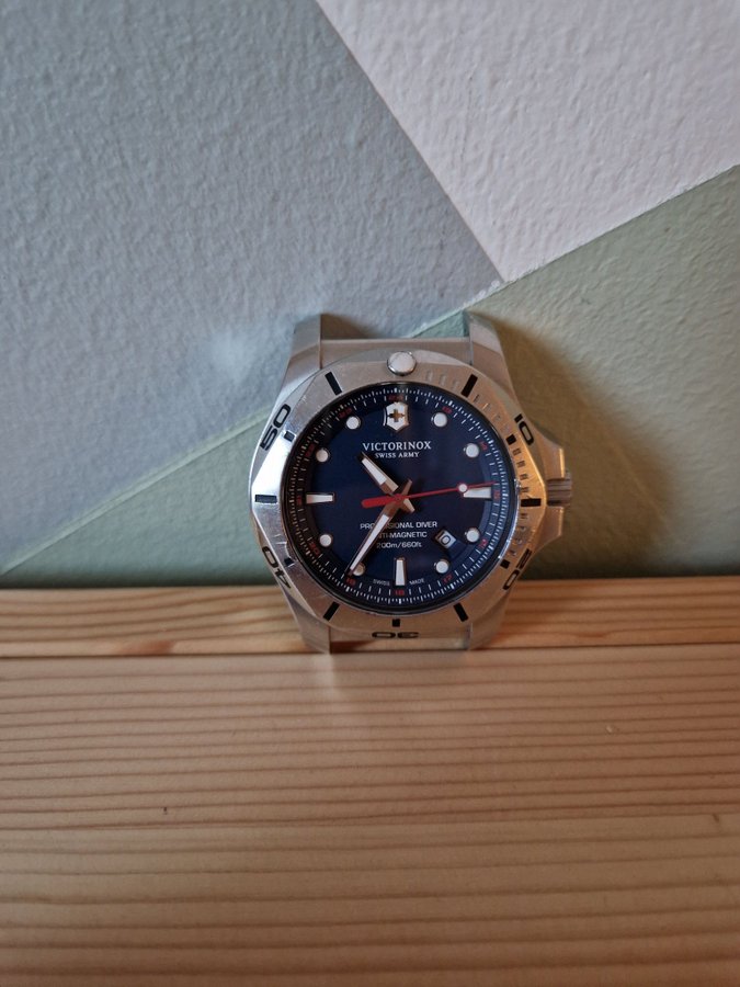 Victorynox, swiss army, diver, utrop 1kr!