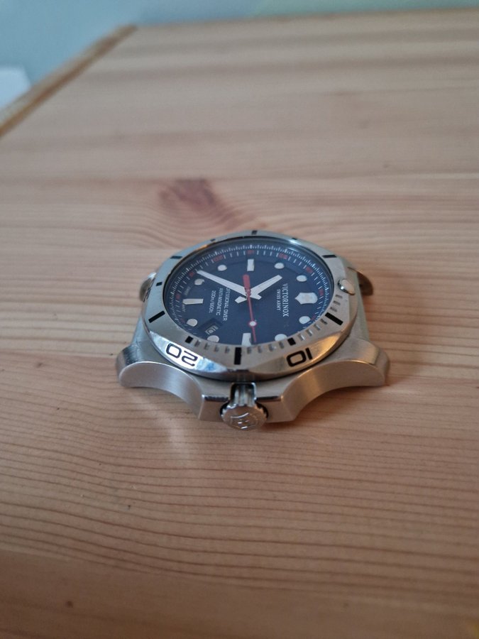 Victorynox, swiss army, diver, utrop 1kr!