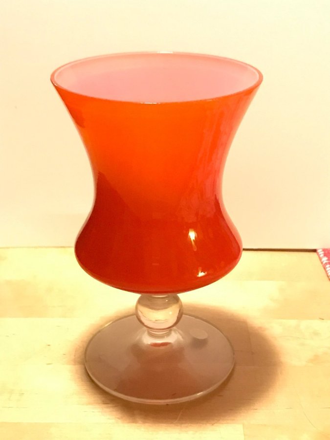 Retro Orange vas i glas