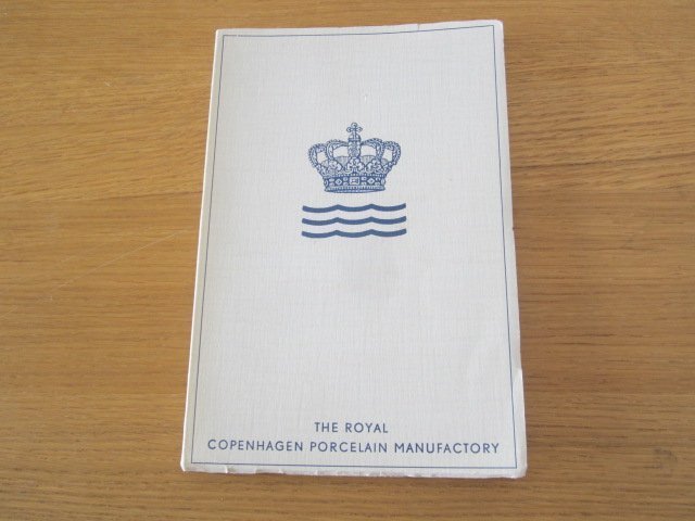 The Royal Copenhagen Porcelain Manufactory - Bok om porslin 1939