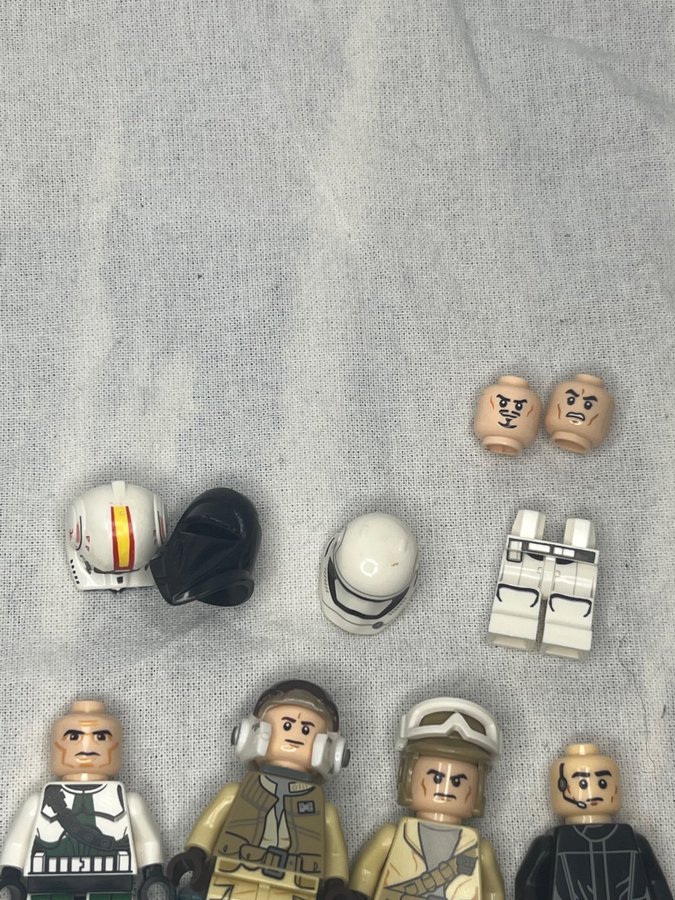 6ST Lego Star Wars Minifigurer  Tillbehör