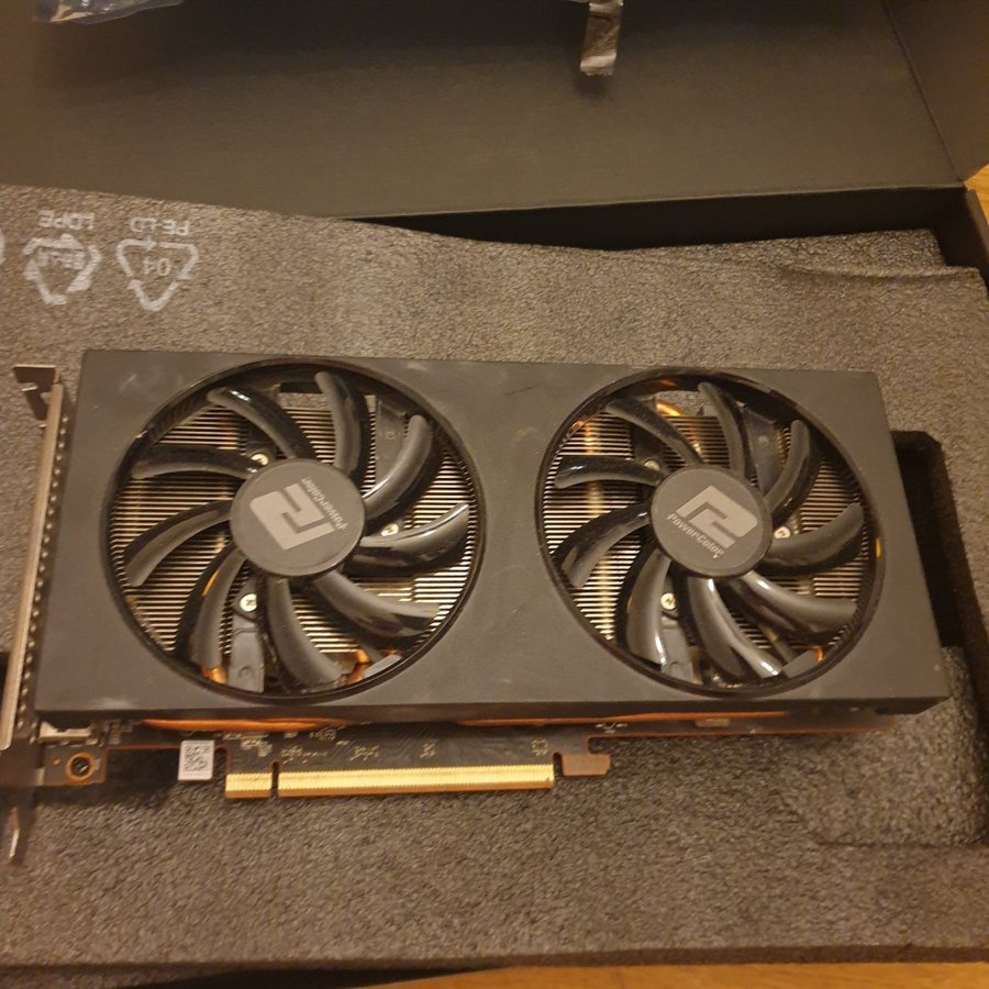 Grafikkort AMD Radeon RX 5700 XT 8GB