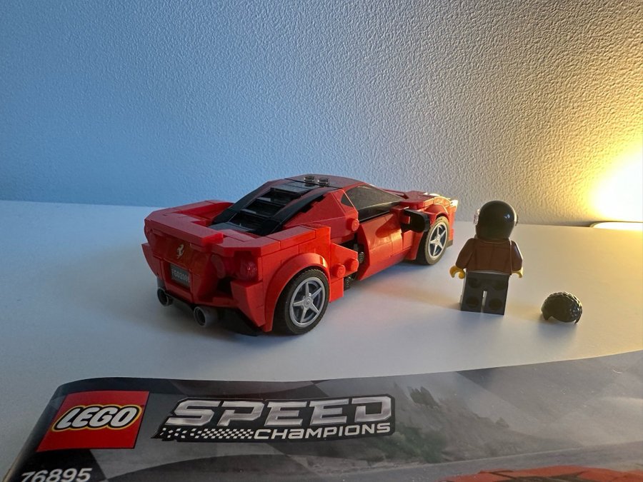 LEGO Speed Champions Ferrari F8 Tributo 76895