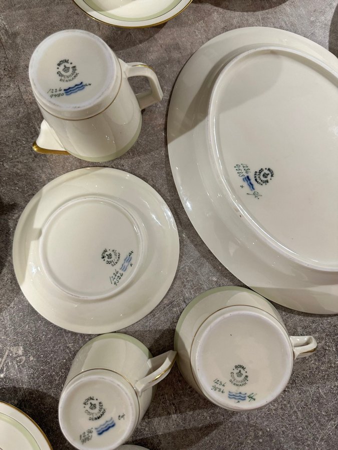 60 Delar Av Gammalt Royal Copenhagen Denmark Servisset - Super Skick