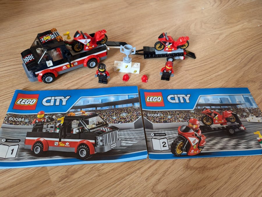 Lego 60084 Racemotorcyklar och transportbil