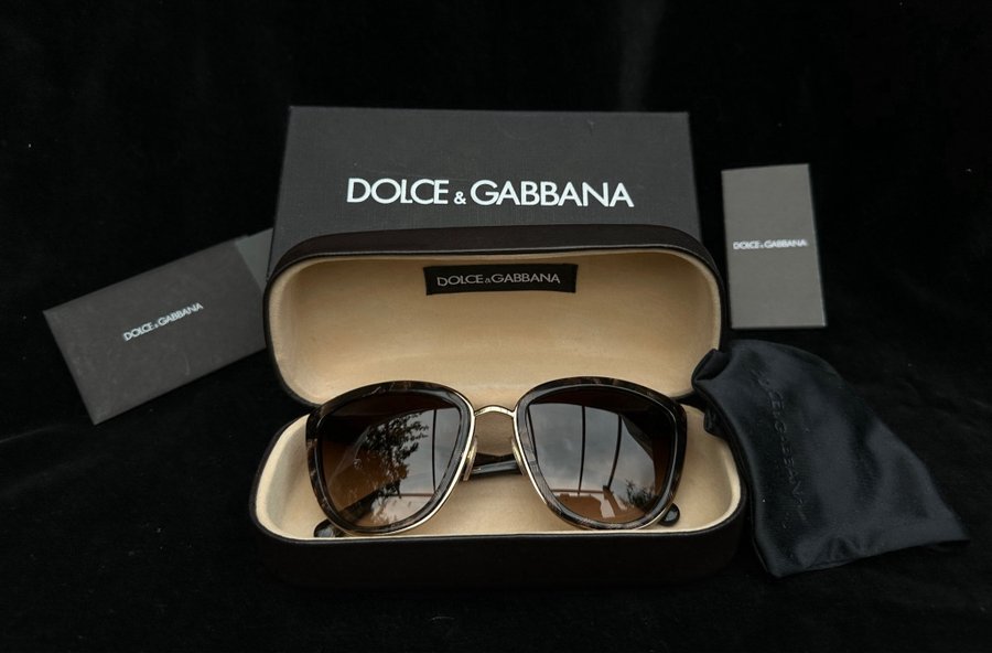 Dolce  Gabbana DG 2113 Sunglasses FANTASTISKT SKICK! SE HIT! OM DU HAR PENGARNA