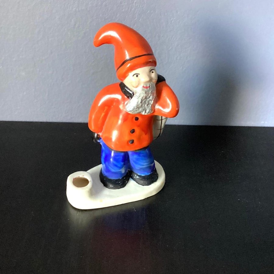 Äldre Porslinsfigur Märkt IMPORT Söt tomte med säck 1930-1940-tal Vintage Antik